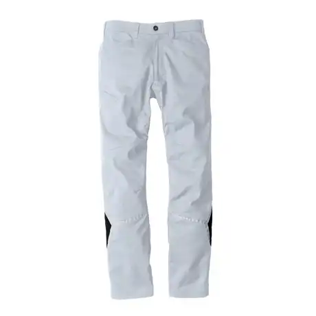 061 ライトシルバー